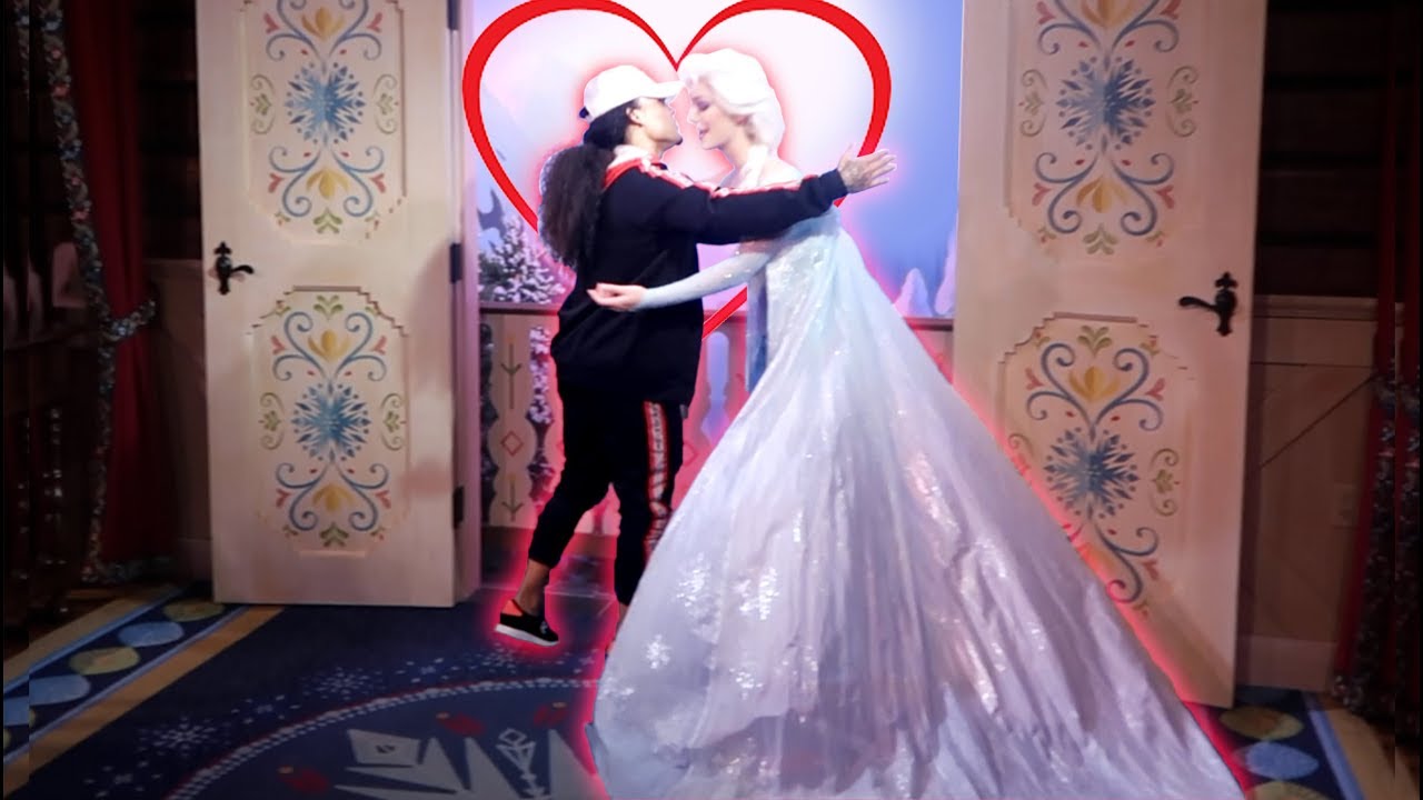 NEVER TRY THIS AT DISNEY WORLD!!!