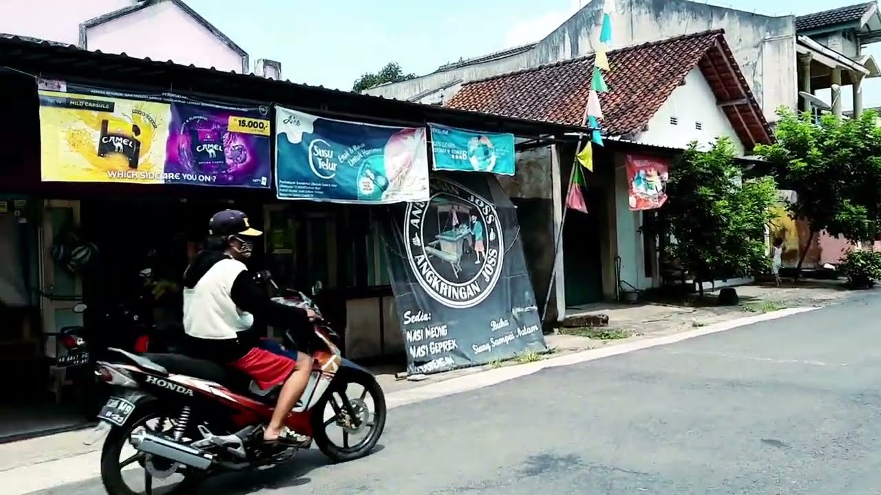 Indonesia Countryside | Neighborhood Walking Tour in kampung Tirtonirmolo Yogyakarta #2