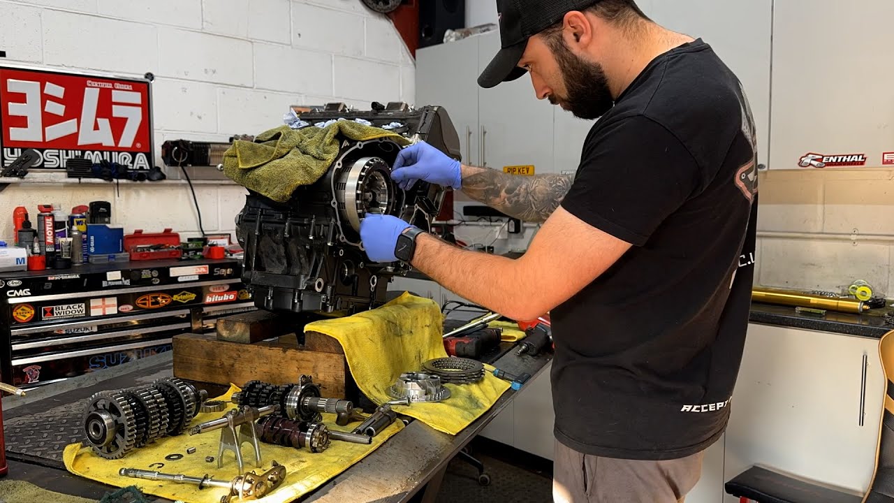 RMC Episode 3- Yamaha MT10 Engine Gearbox Rebuild- Part 2/3