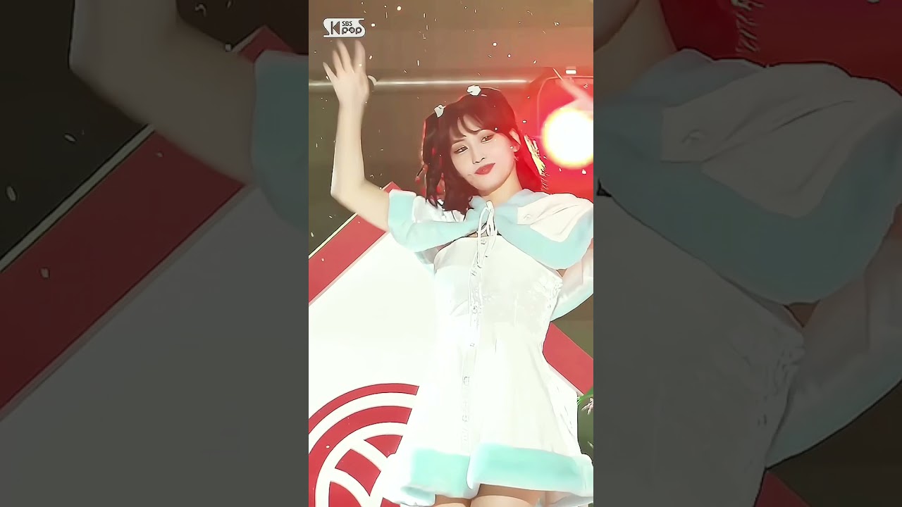 Twice Momo 