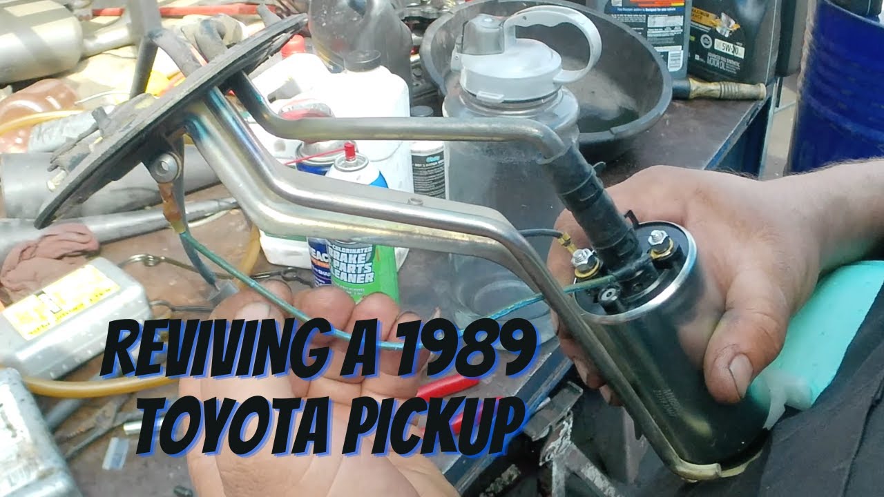 Reviving A 1989 Toyota Pickup!