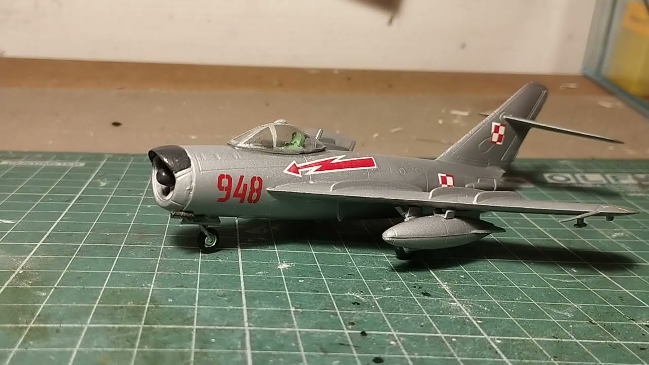 MIG 17 PF  
