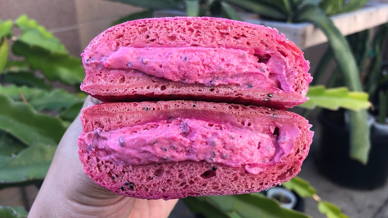 How to Make Dragon Fruit Bagel With Cream Cheese Stuffing