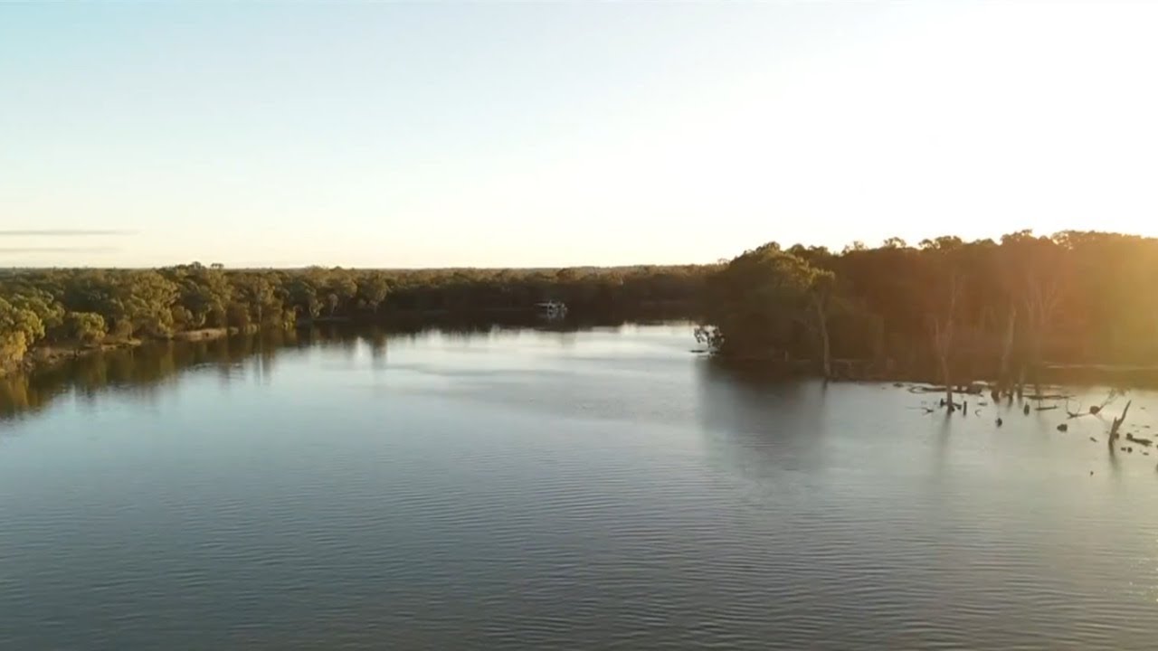 &lsquo;Open for business&rsquo;: Paul Murray visits &lsquo;beautiful&rsquo; South Australian town Renmark
