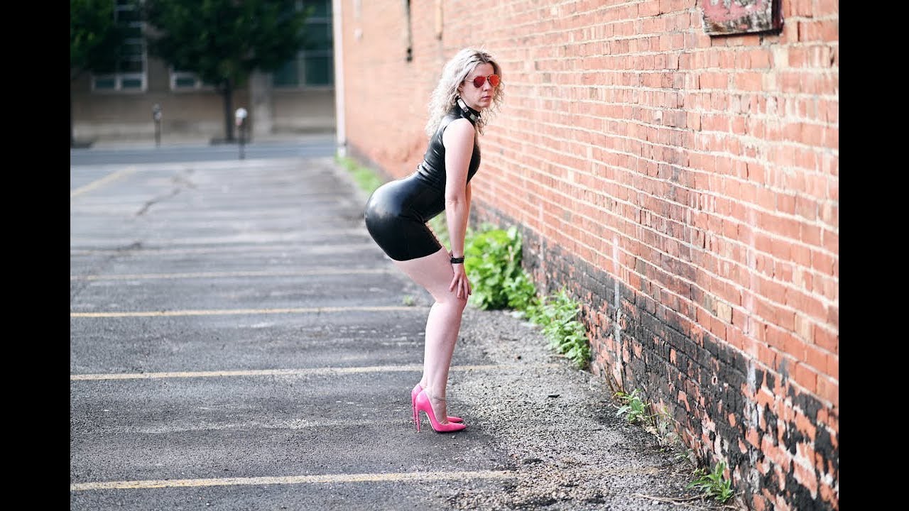 Bright & Shiny Latex Dress Review