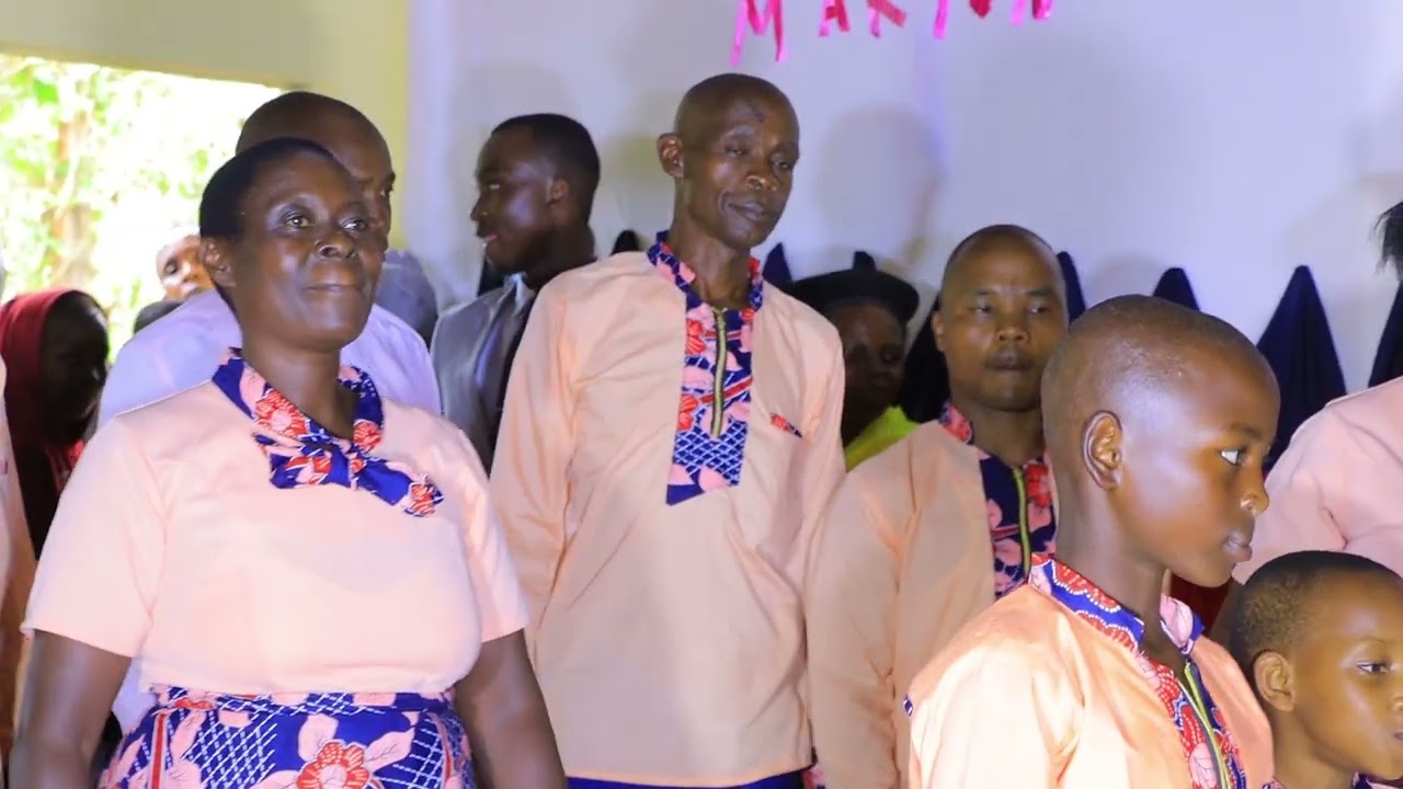 Egetonto Church Choir Perfoming live at a wedding ceremony
