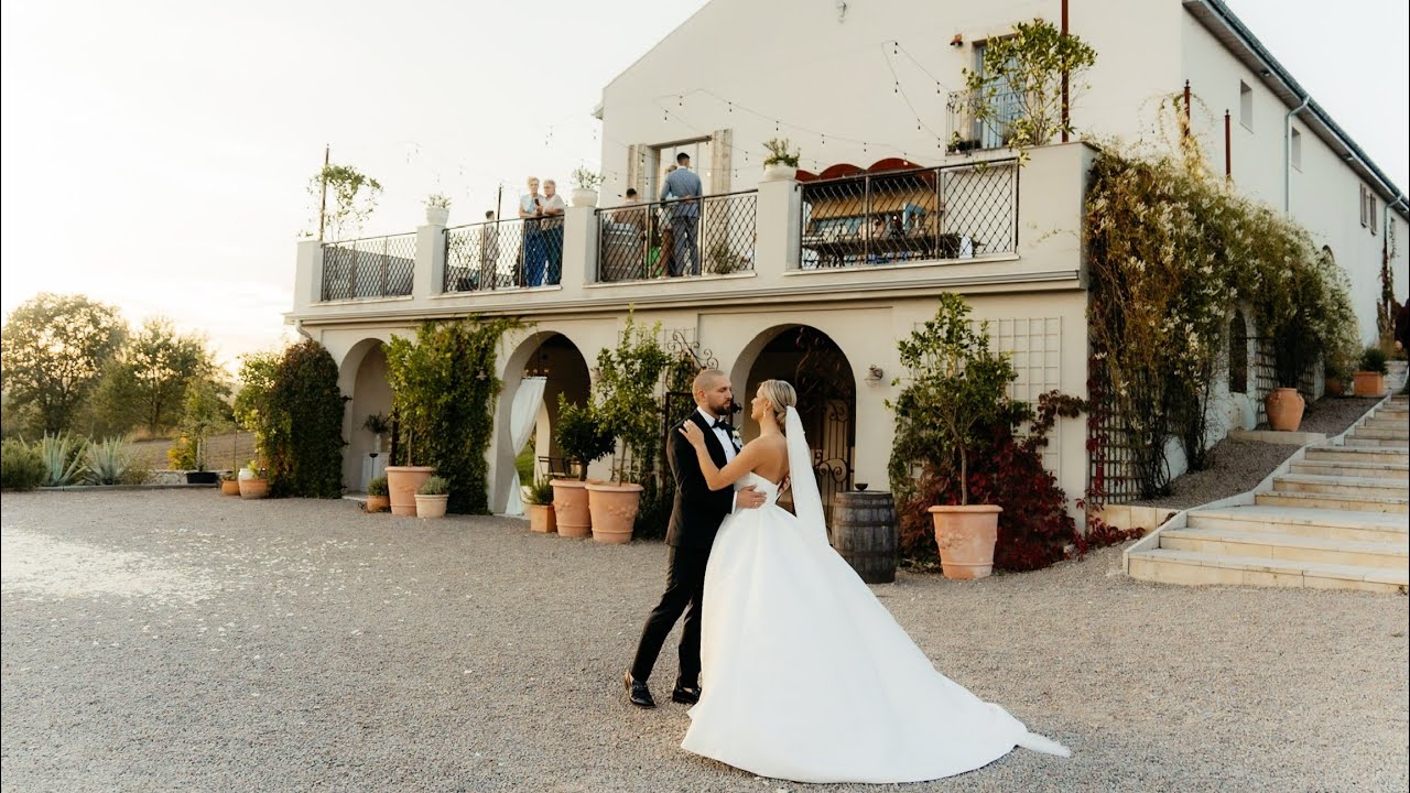Wedding at Villa Love, Kraków -  October ’23