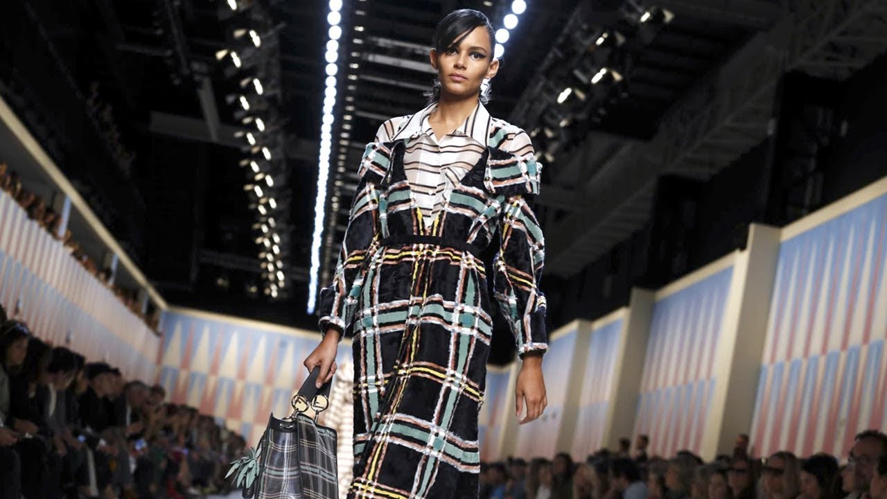 Fendi | Spring Summer 2018 Full Fashion Show | Exclusive