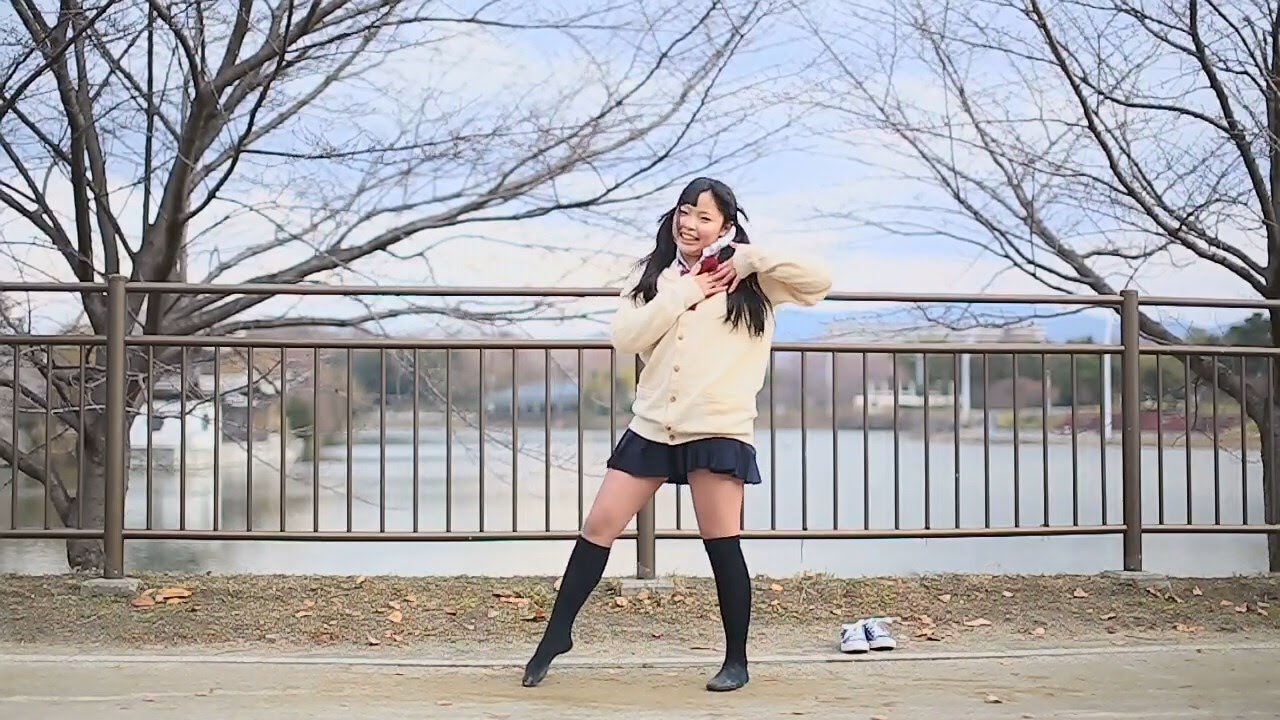 The Picture Book Of The First Love【初恋の絵本】- By roo ( English Ver. ) feat Kutsushita-chan dance