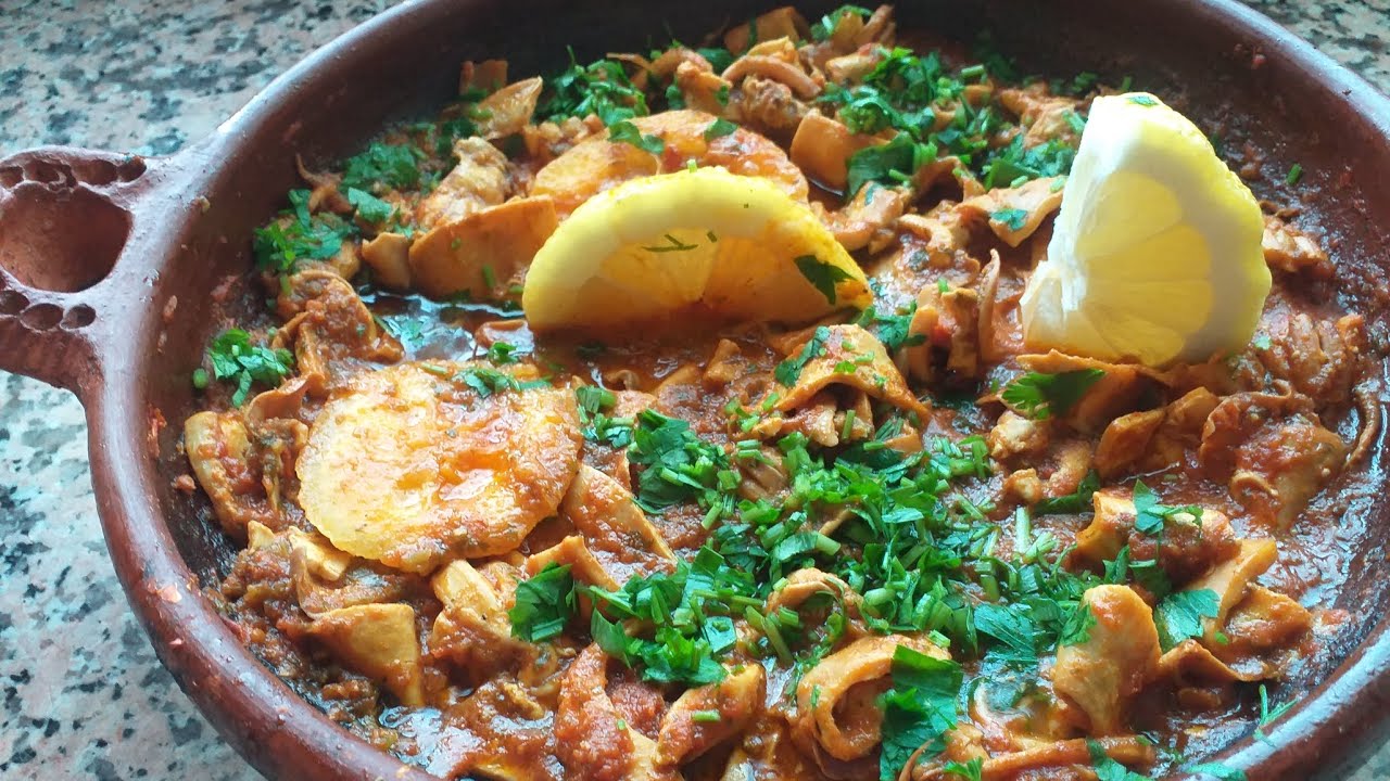 طجين سمك بصمان وكفية تنظيف سمك بصمان كيجي لذيذ😋😋بطريقة مبسطة🍤