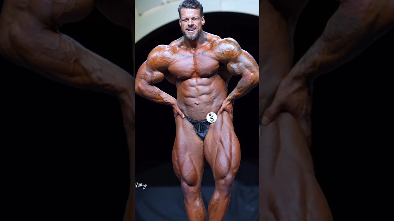 jamie christian bodybuilder !  aka giant bodybuilder ! bodybulding motivation! 