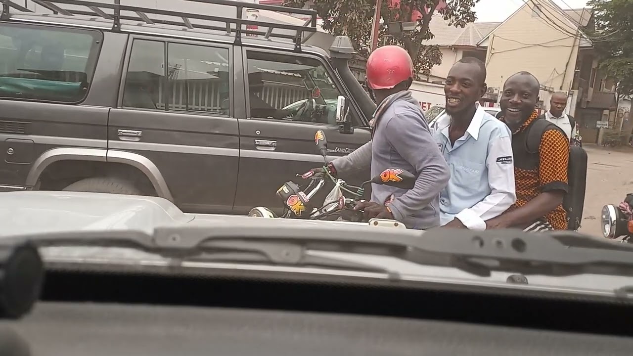 Découvrez Kinshasa Zig Zak Mbinza Ozone / Brikin