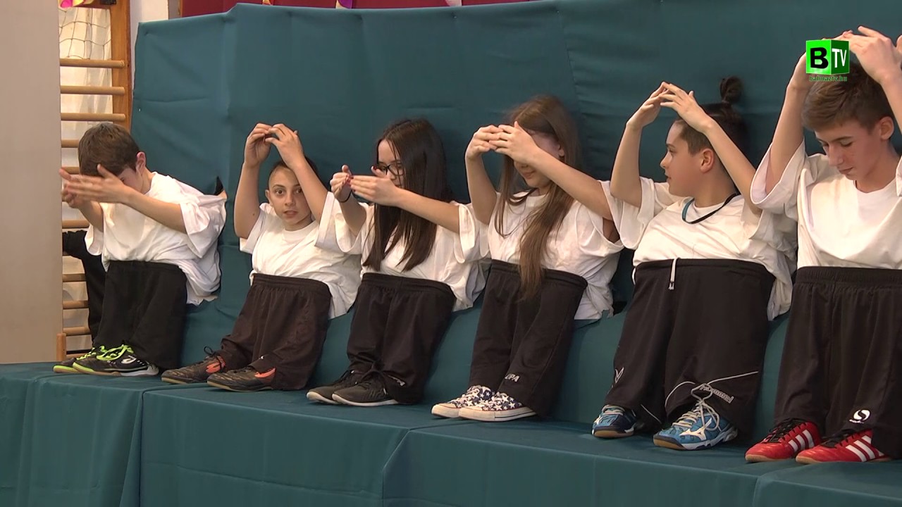 Felsős farsang a Dózsa Iskolában