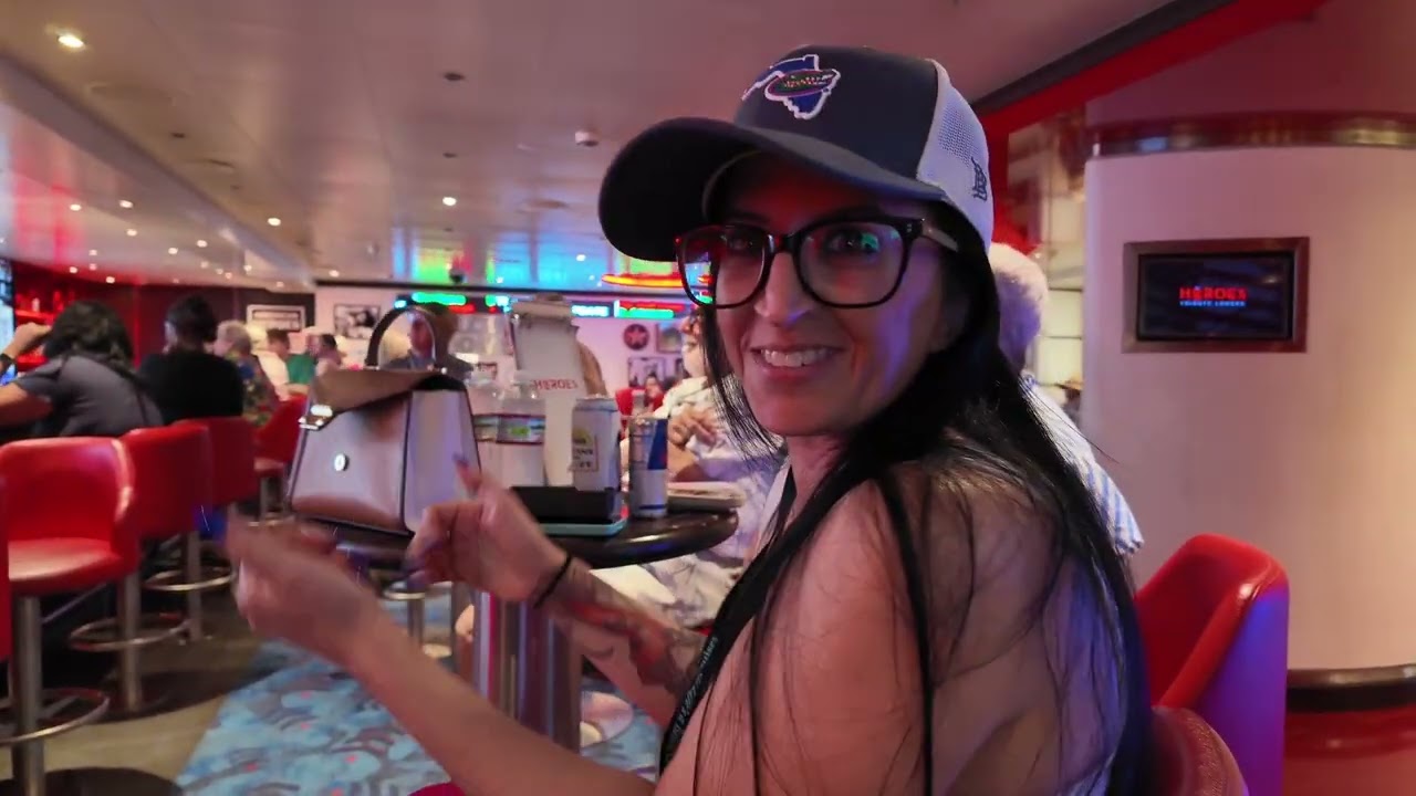 День посадки на борт 8-дневного круиза на лайнере Carnival Vista.