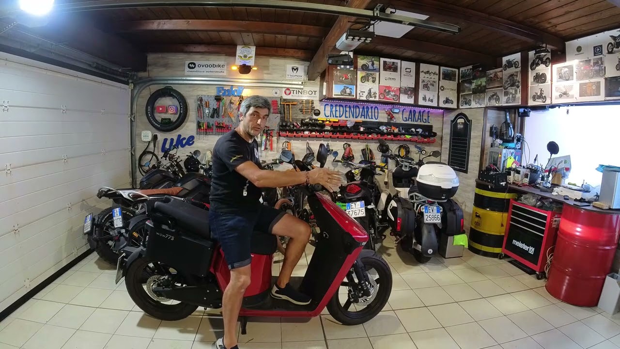 WOW 775 lo scooter made in ITALY con batterie estraibili ruote da 16 retromarcia e frenata cinetica