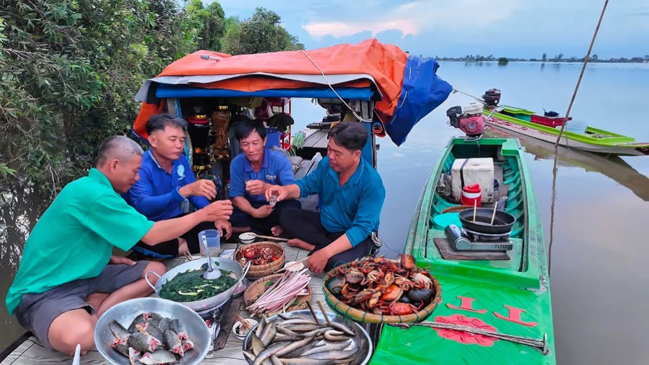 Tập 43. Đặc Sản Cá Rô Mập Nấu Canh Bồ Ngót, Cá Chạch Cuốn Lá Mơ Nhậu Trên Đồng Mộc Hóa Mùa Nước Nổi 