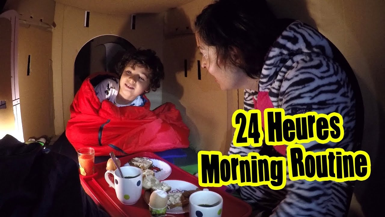 MORNING ROUTINE DANS NOTRE CABANE EN CARTON - On chante la comptine JOHNY JOHNY YES PAPA 😀