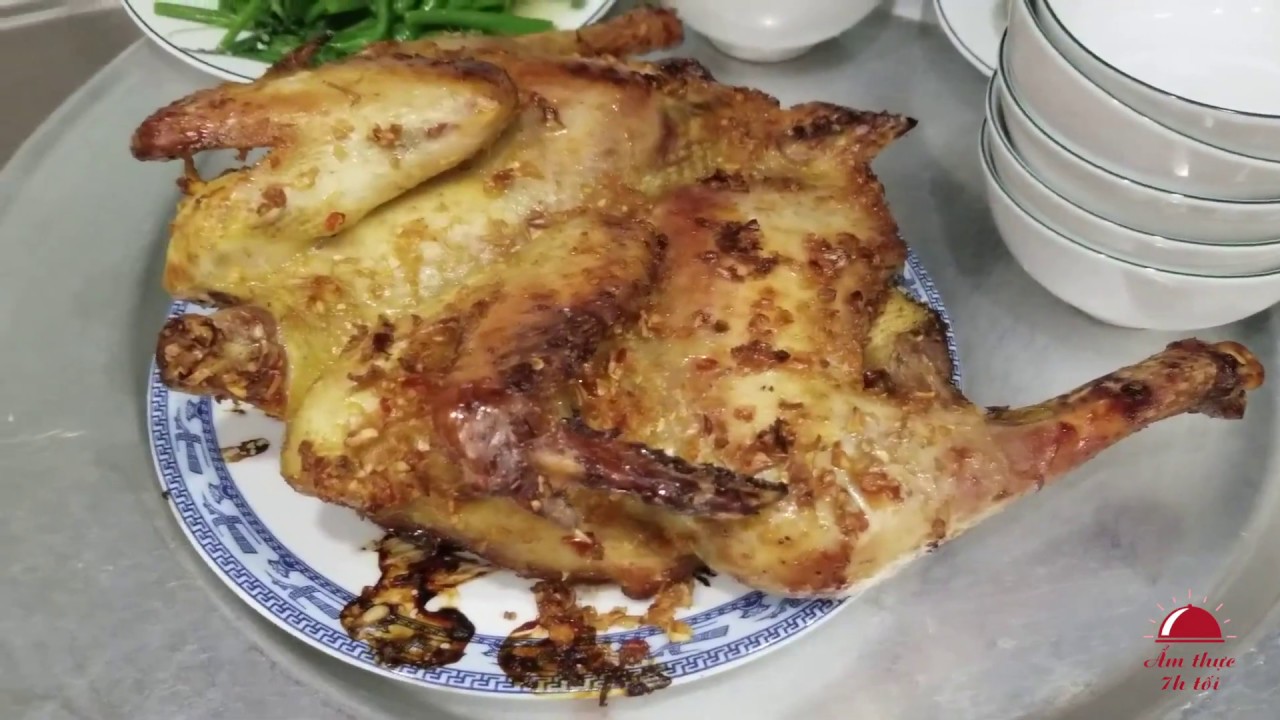 Gà nướng lò vi sóng nguyên con đơn giản và nhanh chóng