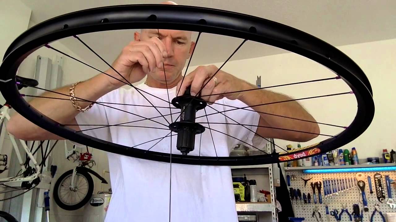 Cross 3 Wheel Lacing