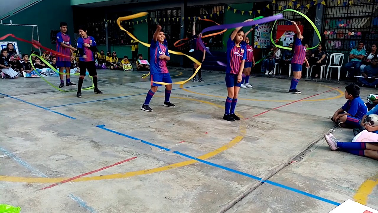 Presentación de Gimnasia Rítmica con Cintas con Alumnos del 6to Grado de Primaria. Grupo Mixto