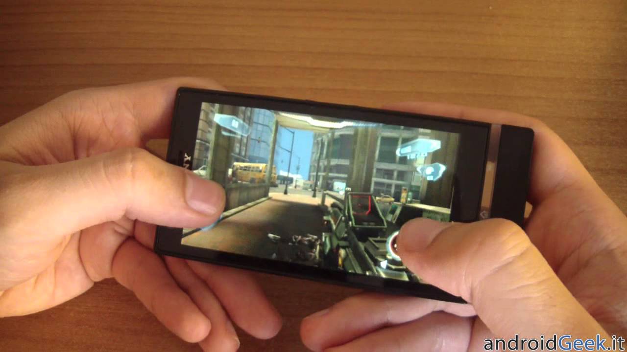 Sony Xperia P - Focus Games