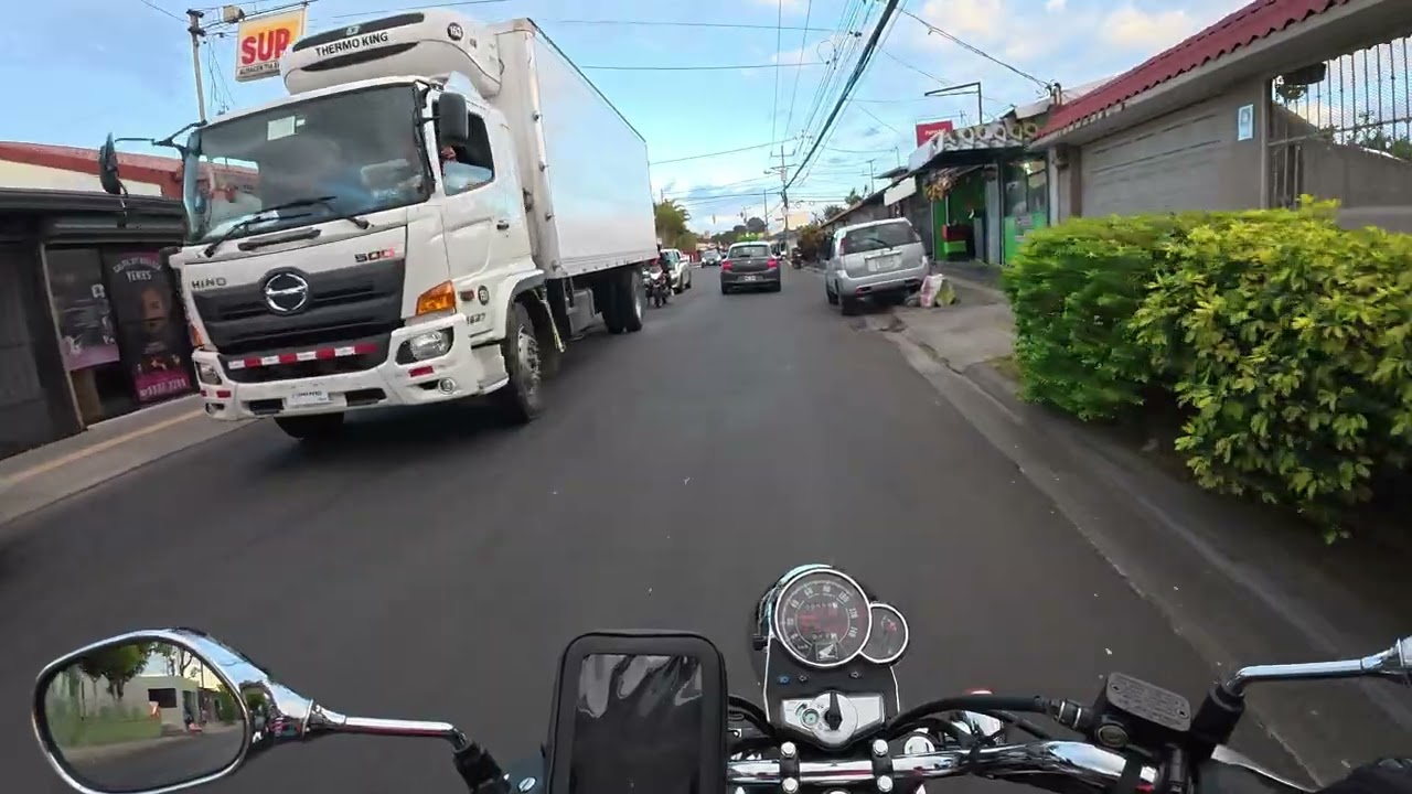 Explorando Heredia en Honda Shadow 150 (2)
