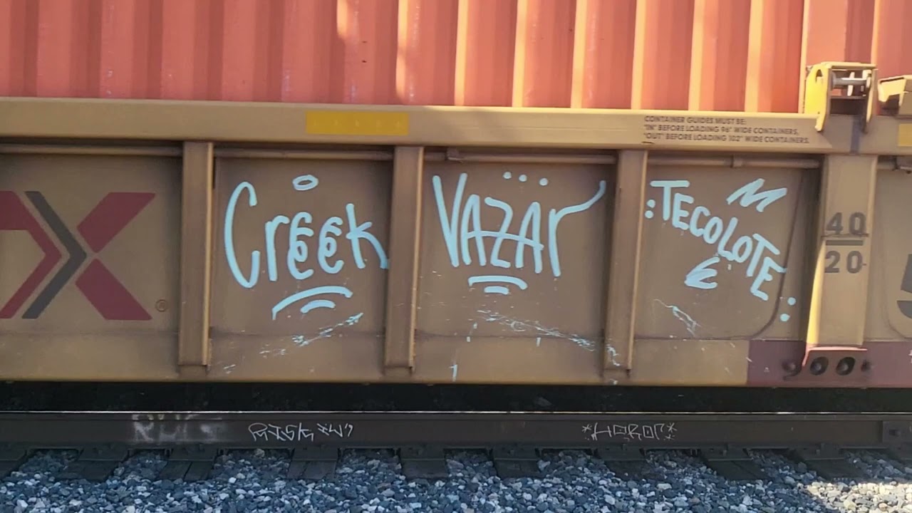 Live For Graffiti - Las Vegas Train Graffiti - Tagging - Bombing - Throw Ups Las Vegas Saga