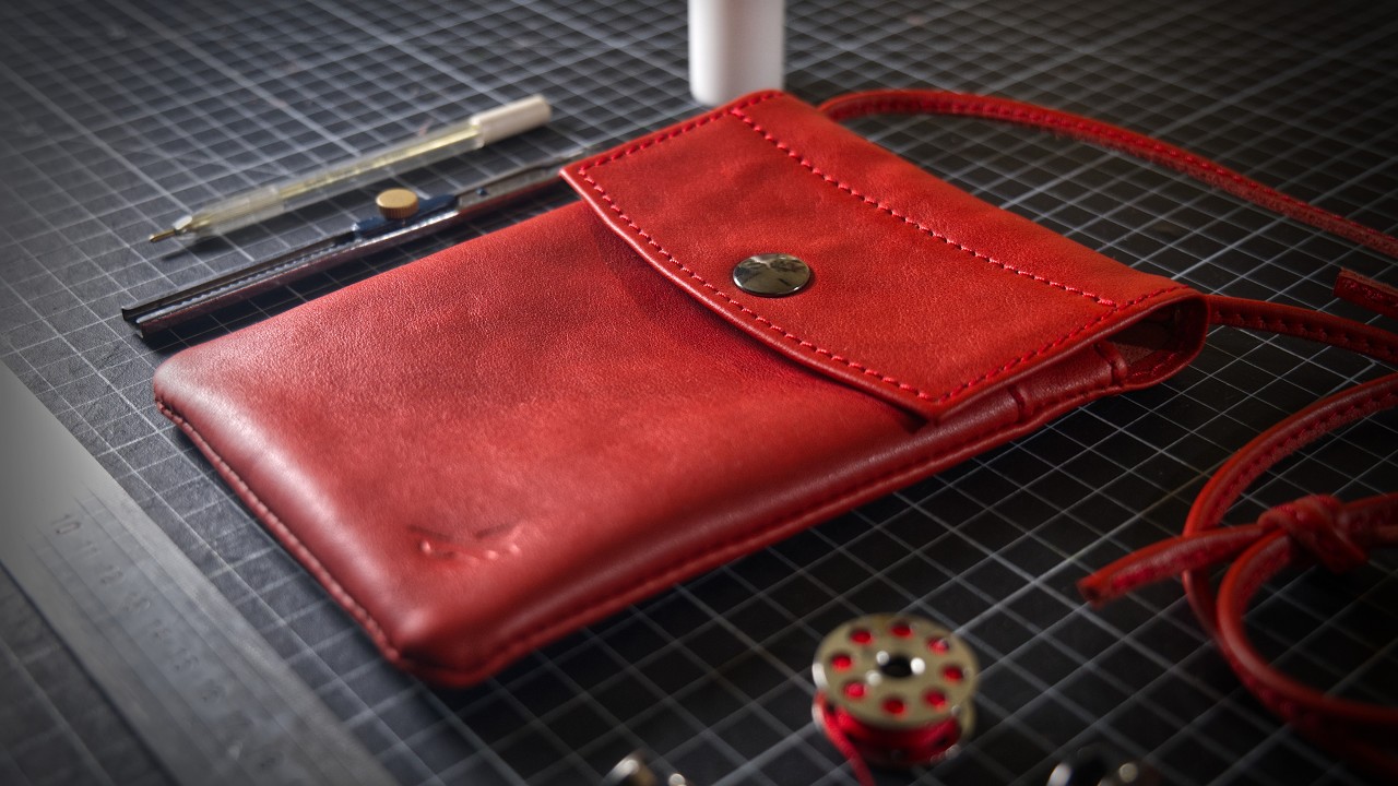 J'ai fabriqué une POCHETTE en cuir LÉGÈRE et ÉLÉGANTE ! - Processus de Création #18
