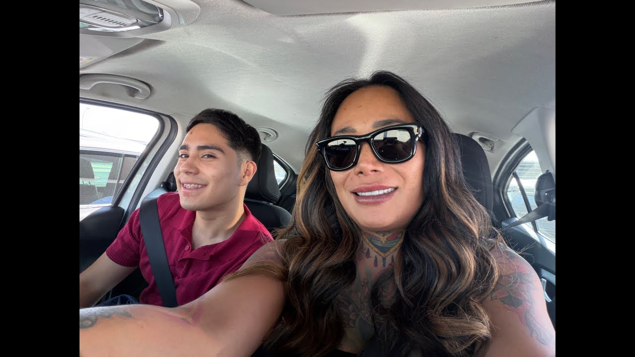 Kary Torres Oficial está en vivo ya en leon llegando derrumbadas