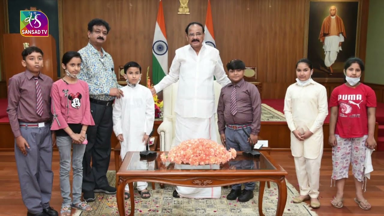 Vice President M. Venkaiah Naidu celebrates Holi with school children