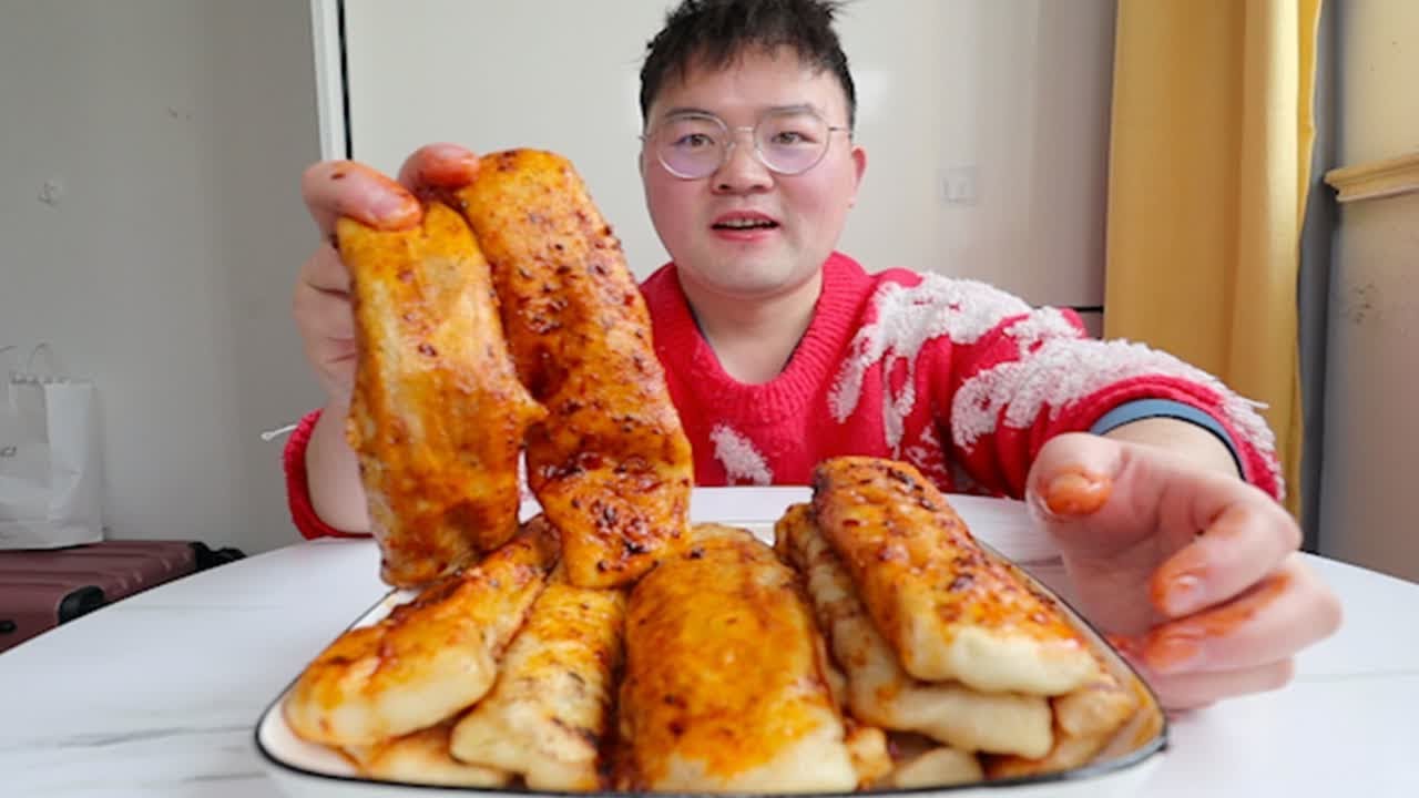 一个不小心就做大了，大号褡裢火烧，其实这样吃才过瘾