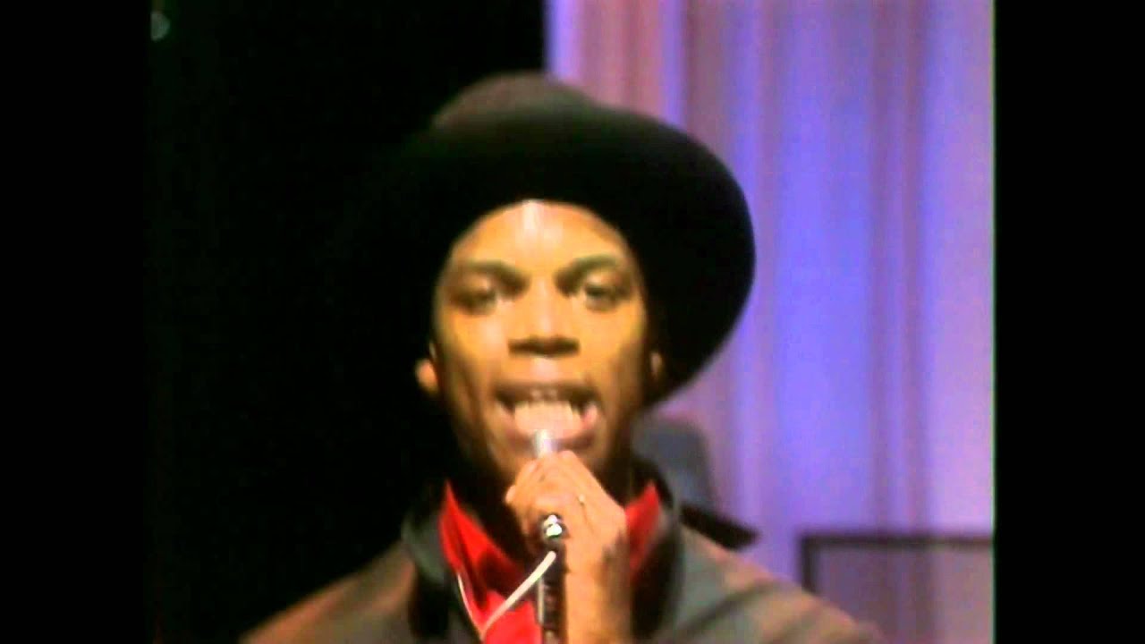 The (English) Beat - Mirror in the Bathroom (TOTP 1980) [HD]