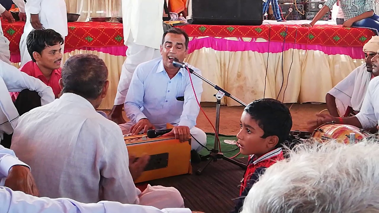 गायक करतार सिंह मलवसई वाले का भजन गिलिया पुरा भागवत मे