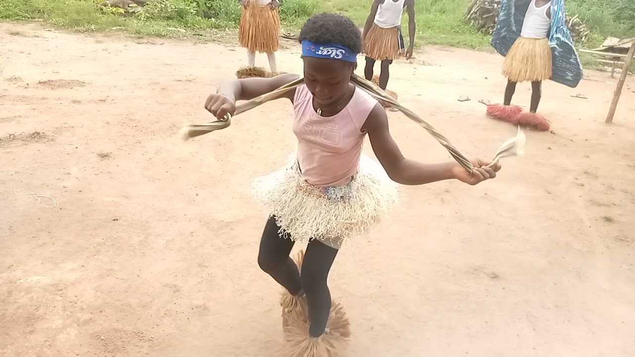 Répétition de Kouassi Choco avec ses danseurs