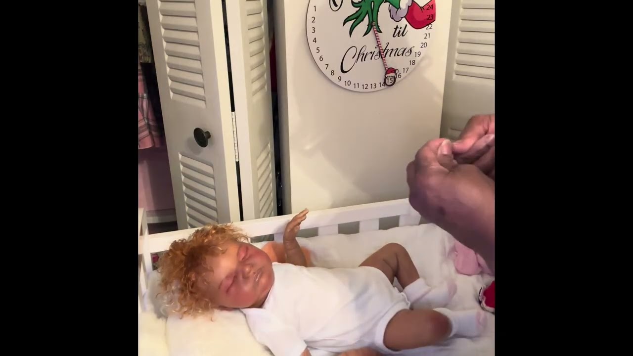 Whatever I want Monday, changing Abby and Niko  in Christmas sleepers  Dec 15, 2025￼￼