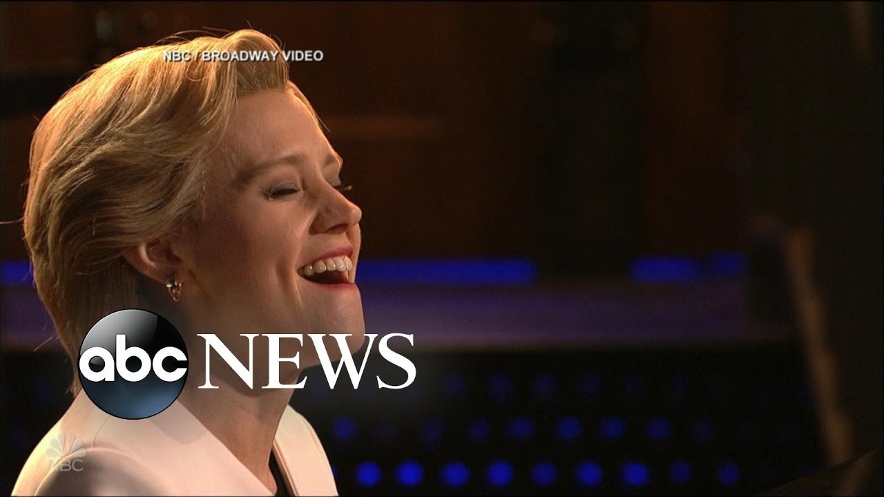 SNL's Kate McKinnon Sings 'Hallelujah' as Hillary Clinton