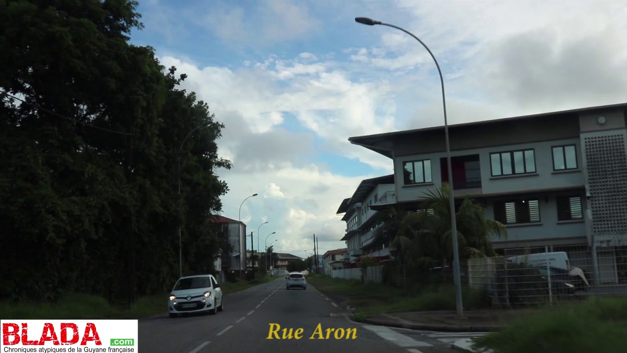 La Route de Montabo jusqu'à la Place des Palmistes à Cayenne