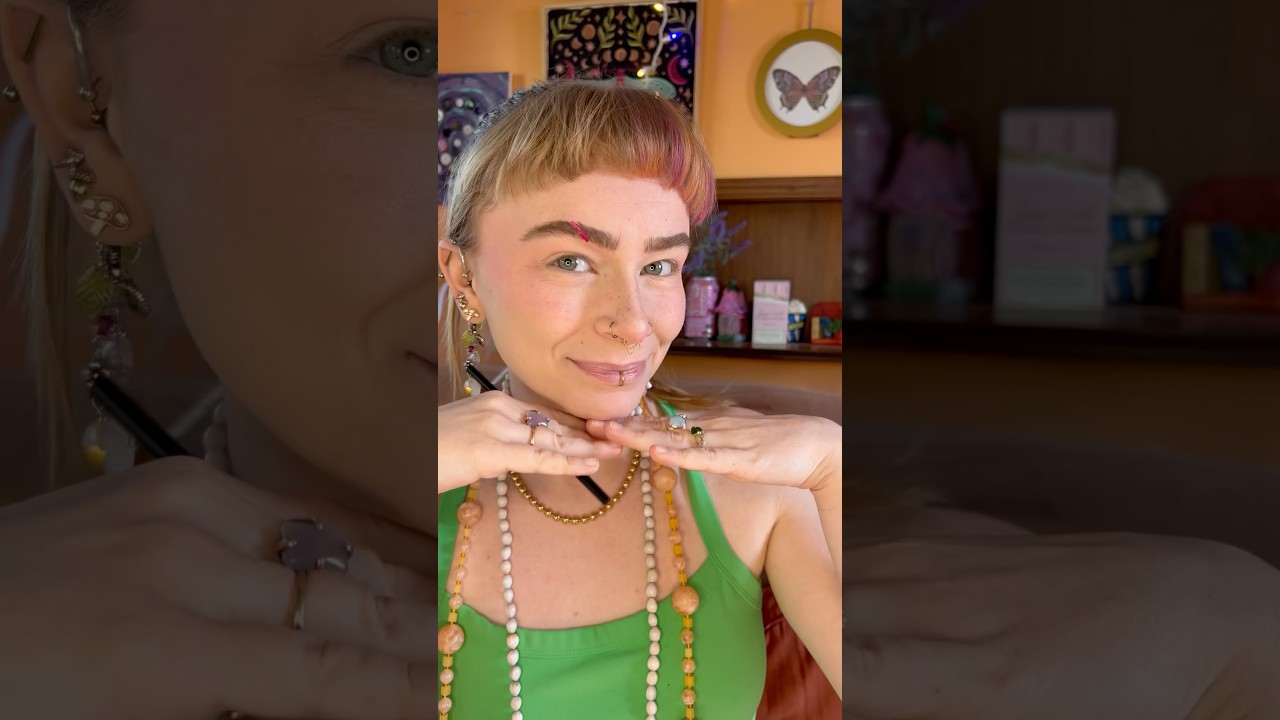 Cute way to add more whimsy to ur look #whimsical #colorfulfashion #colorfulmakeup #eyebrowtutorial