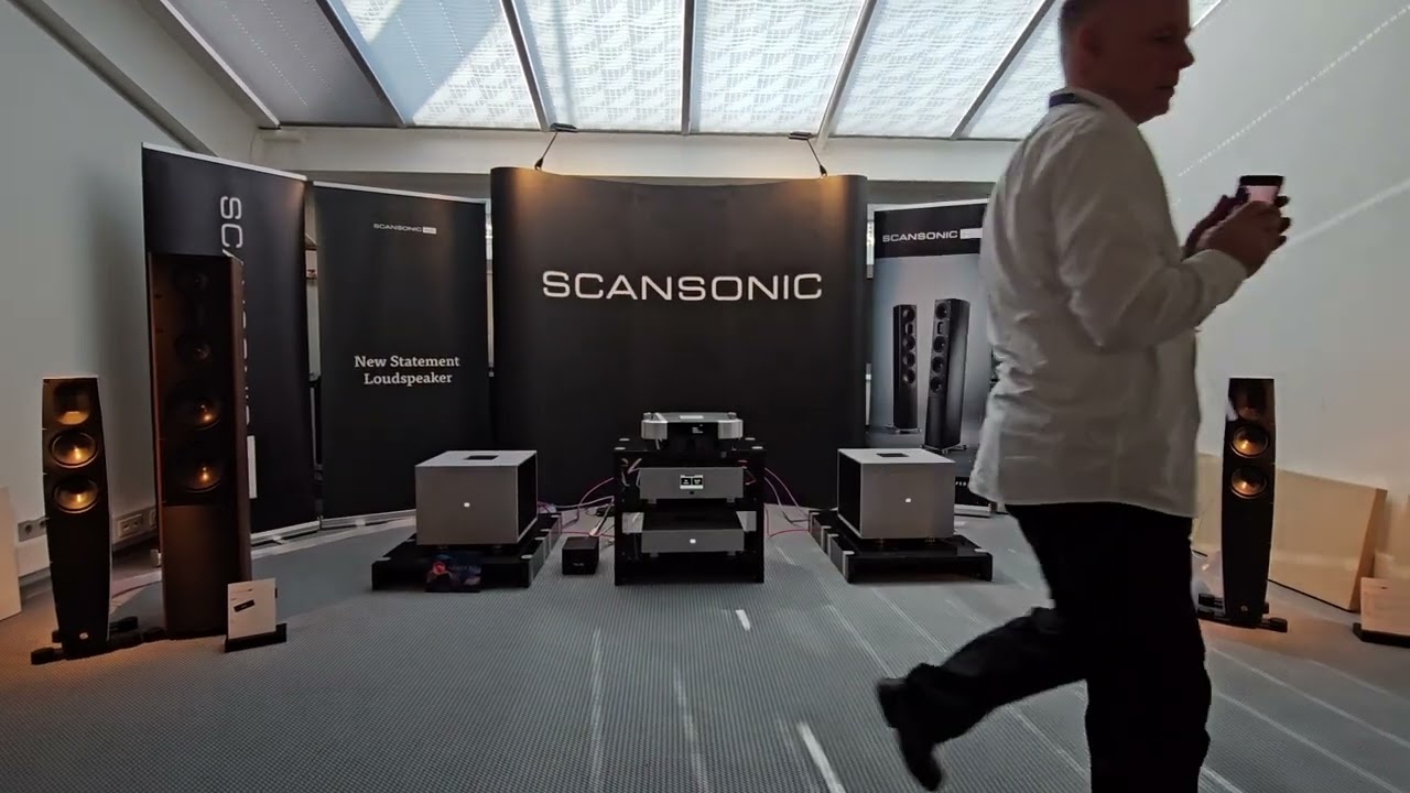 Munich High End Audio Show 2024: Scansonic Room - Q3 Speakers (the small speakers)