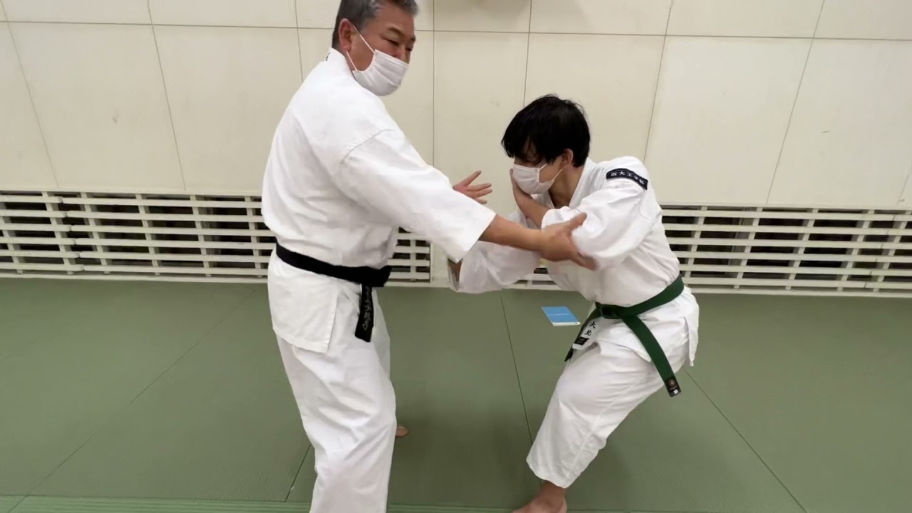 Shorinji　Kempo　逆小手　前指固　Gyaku gote　maeyubi gatame　少林寺拳法