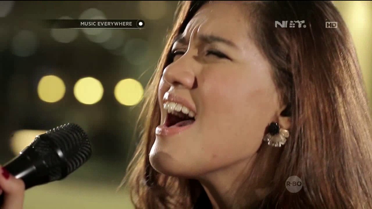 Monita Tahalea - Kekasih Sejati (Live at Music Everywhere) * *