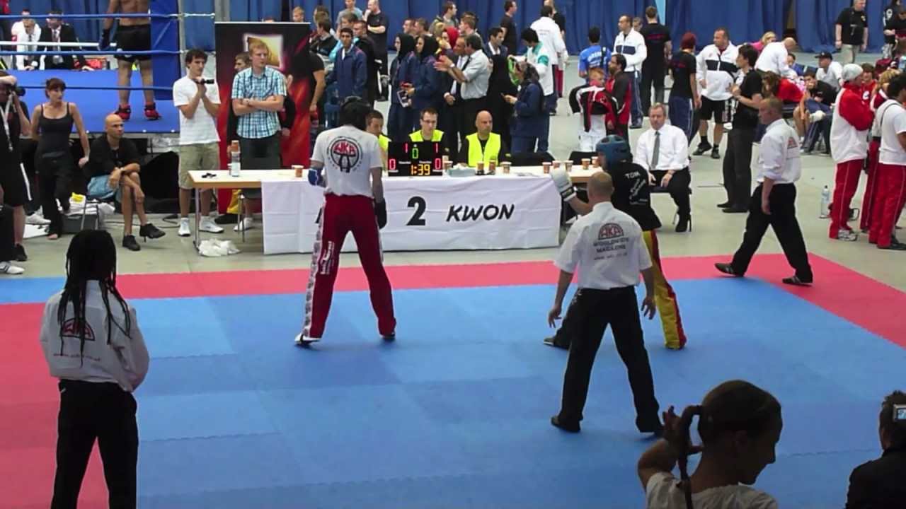 Roland Conar vs. Tom Harzé @ WKA World Championships 2011 Final