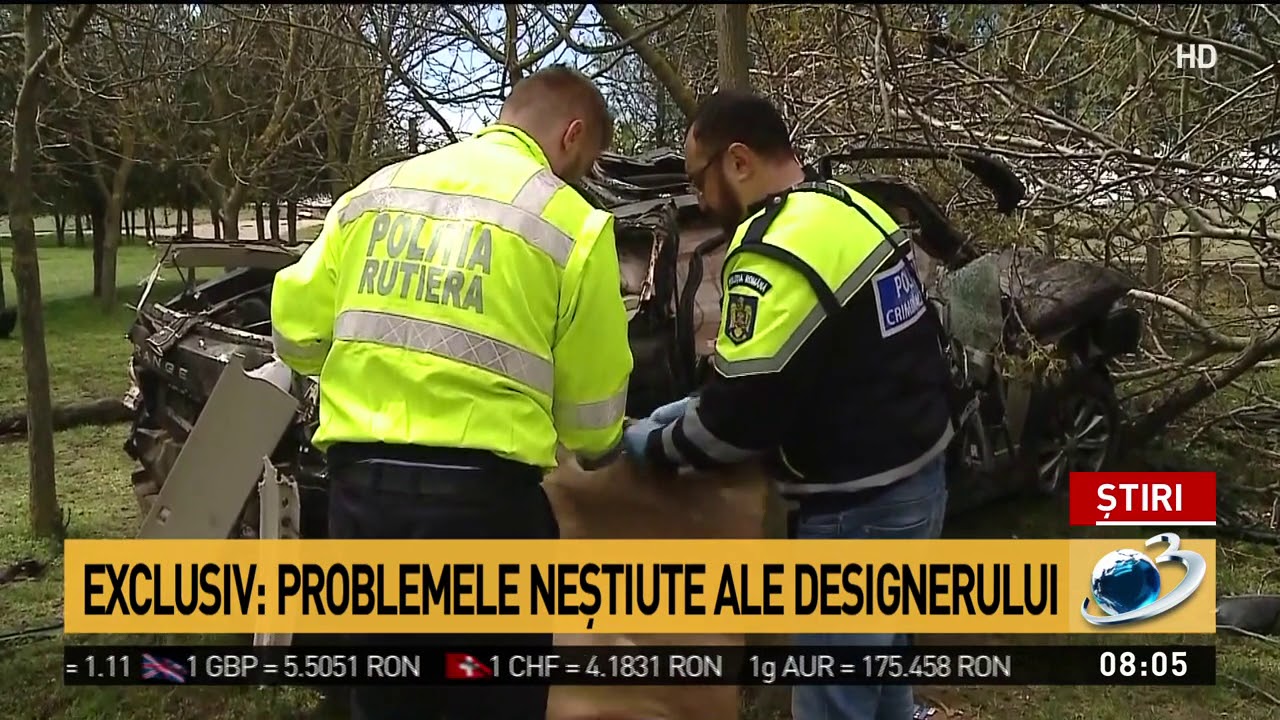 Imagini de la locul accidentului unde a murit Răzvan Ciobanu. Mai mulţi localnici au furat tot ce