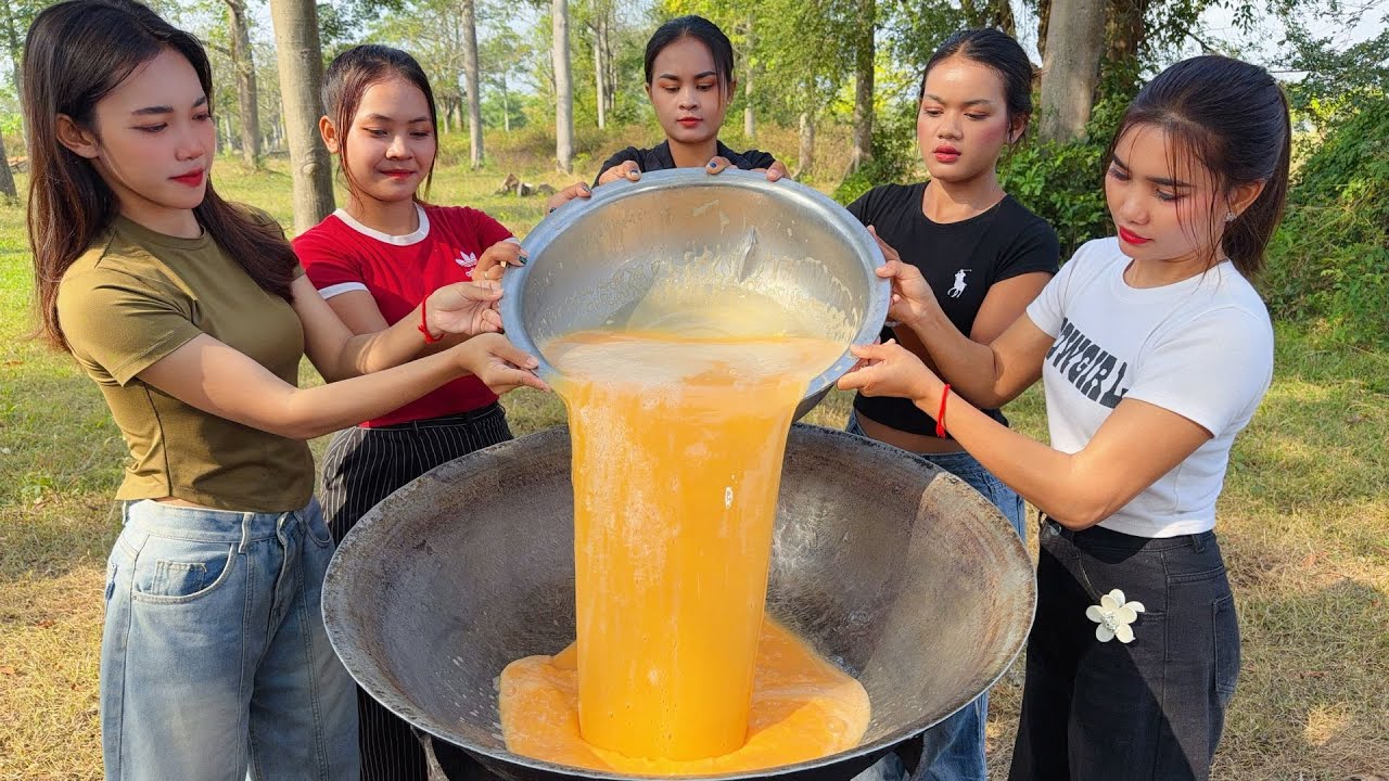 Amazing cooking deep fried egg and stir fried rice recipe