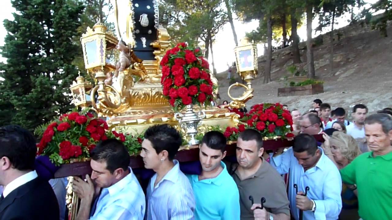 BAJADA DEL SANTÍSIMO CRISTO DE LA ANTIGUA EN ESPERA  CÁDIZ  2011