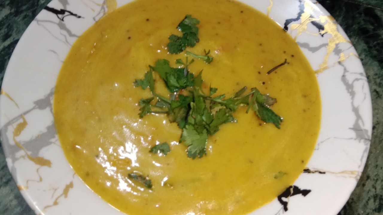 ना तो कढ़ी है और न ही दाल बहुत ही टेस्टी सब्ज़ी है।  Besan cherry tomato Sabji। @surbhikakitchen