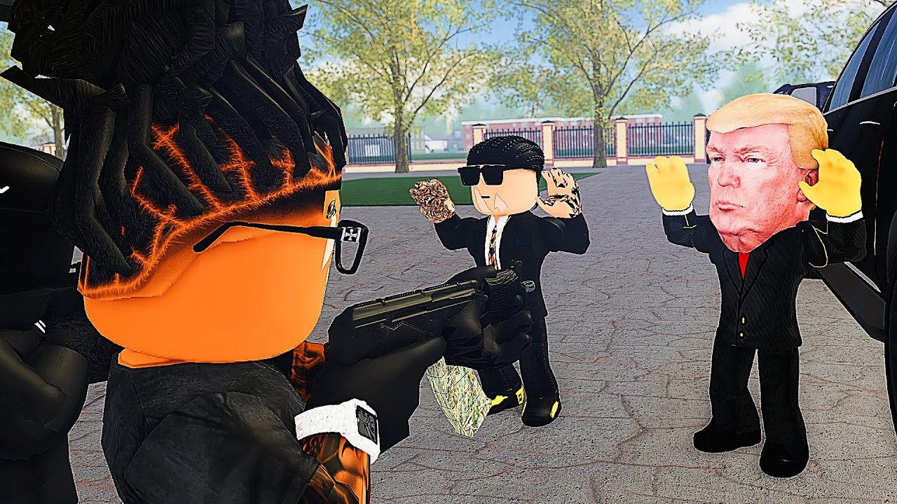 I ROBBED DONALD TRUMP in Roblox FiveM RP... (He Put a Bounty on Me)