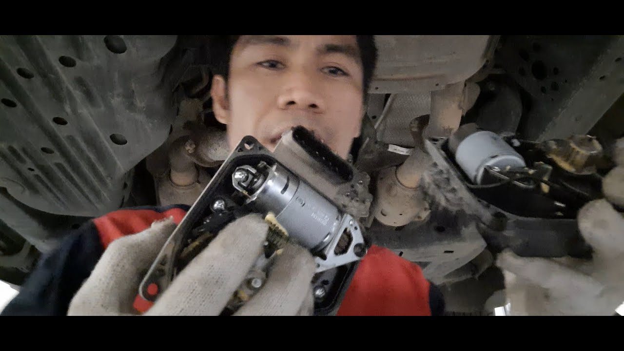 How to  Remove Repair and Install Transfer Case Actuator.Land Cruiser 2012///Tagalog