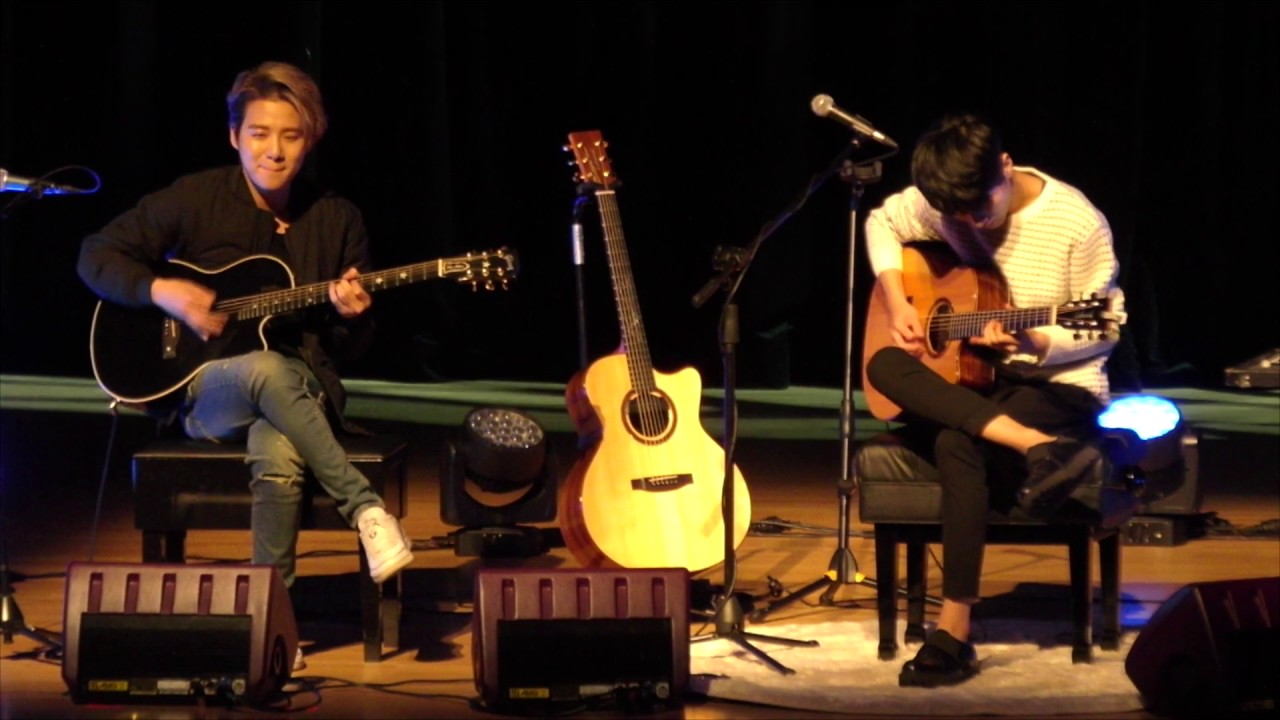Christmas Carol Medley – Sungha Jung and Ahn Jung Jae (live)