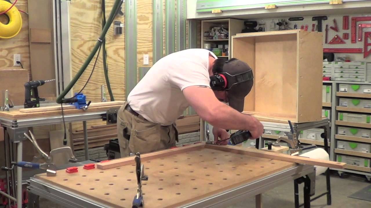 Building Kitchen Cabinets part 20.  Making face frames for the wall cabinets